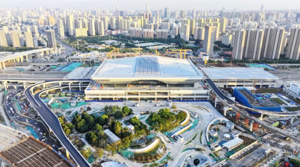 3��������Fվ���O(sh��)ӭ��(l��i)���M(j��n)չ��