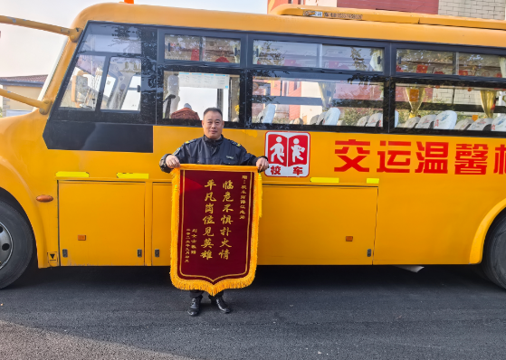 ·����������ͦ����������īһУ܇(ch��)�{�Tͣ܇(ch��)���@�\��