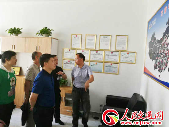 �˴��о͘I(y��)�־��L(zh��ng)�ױ�һ���W�R�f혽�܇�˴��ֹ�˾ָ��(d��o)����