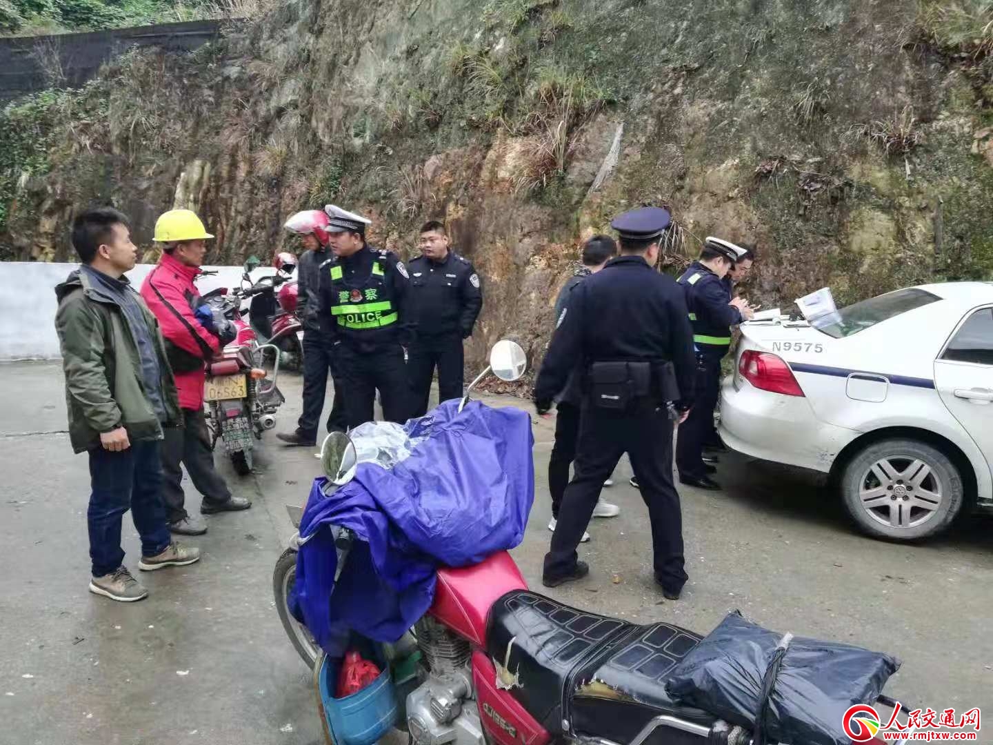 �����Օ���(zh��n)��������ͨ���r(n��ng)�彻ͨ��ȫ�������Ƹ߳�