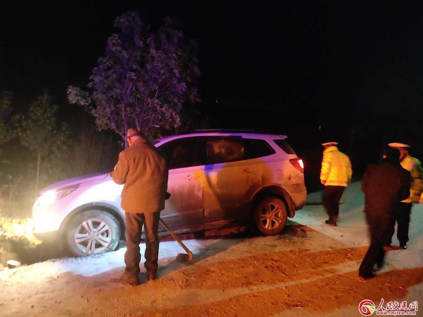 ����ͨ����ѩͻ�� С܇��������ʩԮ