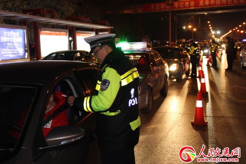 �ӱ�ʡ�����d���ְܾl(f��)��5�����{���½�ͨ�¹ʰ���