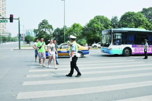 ���ͺ�������ȭ���ηǙC(j��)��(d��ng)܇�����˽�ͨ�`�����y��