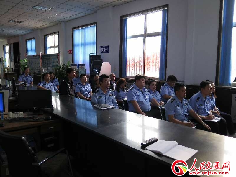 �ӱ����܇�����_(k��i)չ��ʾ���� ��(qi��ng)���z�(y��n)�C(j��)��(g��u)�O(ji��n)��