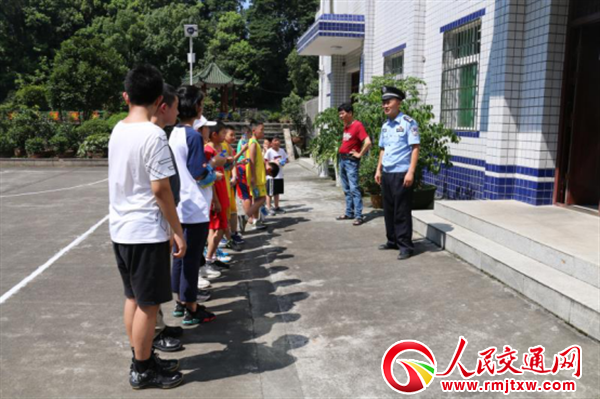 һ�΅��^һ������ ���ϑ��F�����������ھ��I����ͨ��