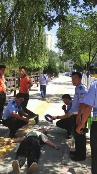 ���C�㞩��һŮ�������·߅ 4������݆�����L(f��ng)�������صȴ����o(h��)܇