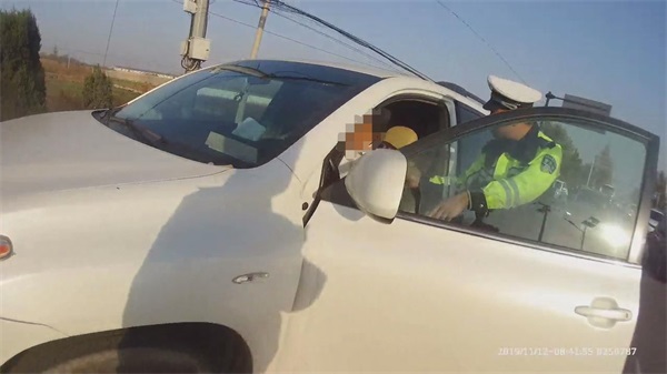 �ӱ�ʯ���f���ӟo(w��)�C���{���� �e��(b��o)����������R(sh��)��