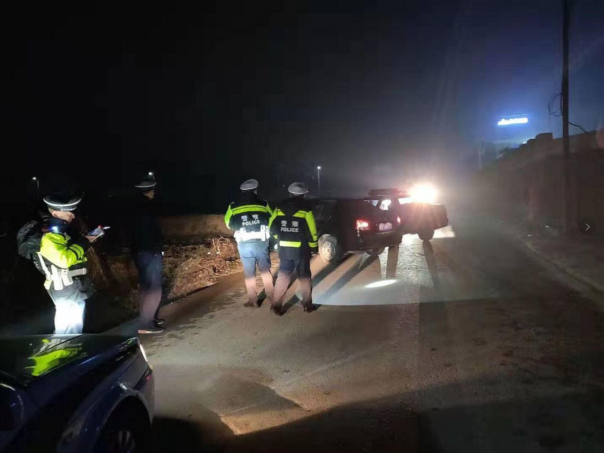 �ӱ� ��ꀽ�����ĩ�ЄӲ�@��ͨ�`���О�127��