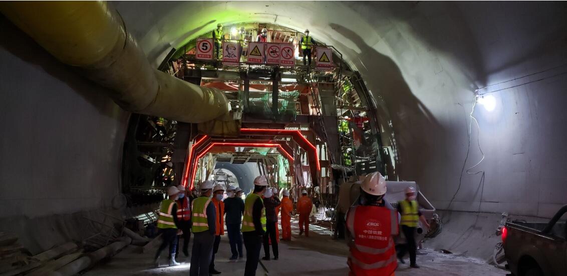 �Ĵ���ɽ14���m(x��)���ش�ͨ�Ŀȫ���(f��)��!