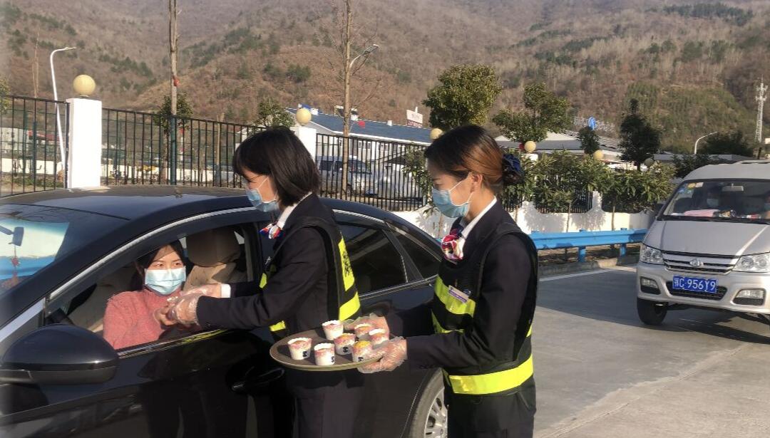 �e������ �c��ͬ��  ������Ͷ��������˾����(li��n)�W(w��ng)+����ֱ�����c�������ˡ����H�DŮ��(ji��)