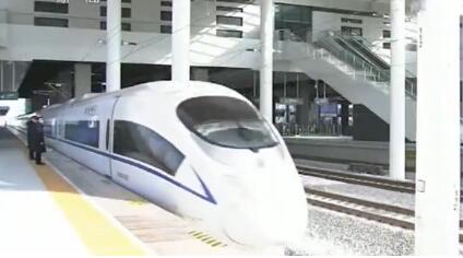 ȫ���F·6��ӭ����С�߷�