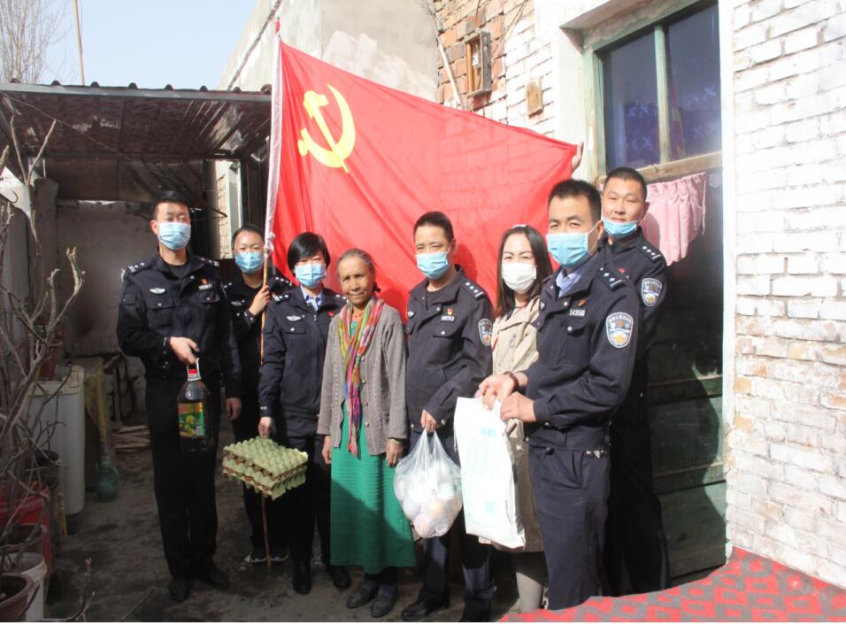 �½��ݿh�� ��ͨ����(w��)Ⱥ�����һ����