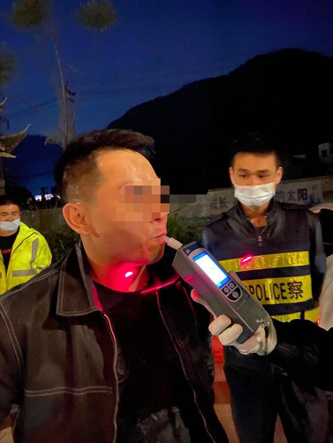 ��������ɽ����؞�ء�ƽ���Sʯ�Є�(d��ng)���_(k��i)չҹ����{,��̎��������˾�C(j��)��