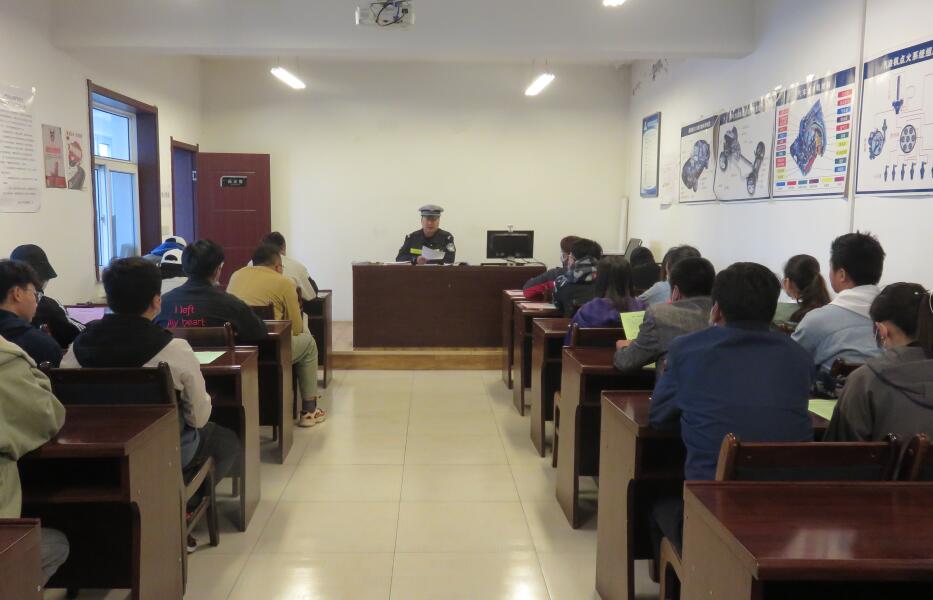 ���C�������������(du��)�M(j��n)�{У�_չ��һ��һ������ͨ��ȫ�������