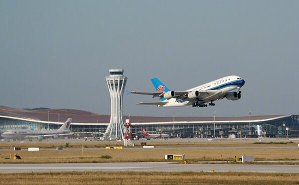 �񺽾֣�����˾����ͬ�r(sh��)�ڱ����Ɉ�(ch��ng)�\(y��n)�I(y��ng)؛�\(y��n)����