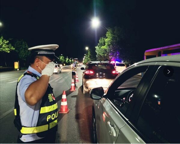 �½����K�й����ֽ������(du��)�Գ��ԡ���ߡ���(bi��o)��(zh��n)���M(j��n)�¹��A(y��)�����p���ش�