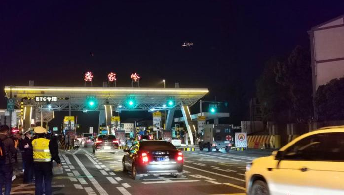 ��ͨ�\(y��n)ݔ����2��17�յ�5��5�����ո���ͨ���M(f��i)1590���|