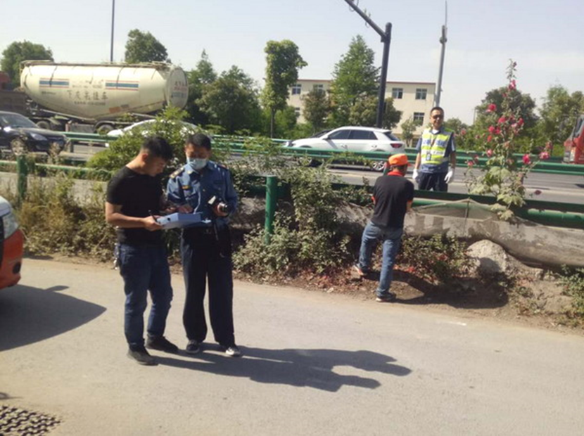 ���՝}�Ϲ�·�־ֶ��ʩ�ӏ�(qi��ng)��·�������ƅ^(q��)����