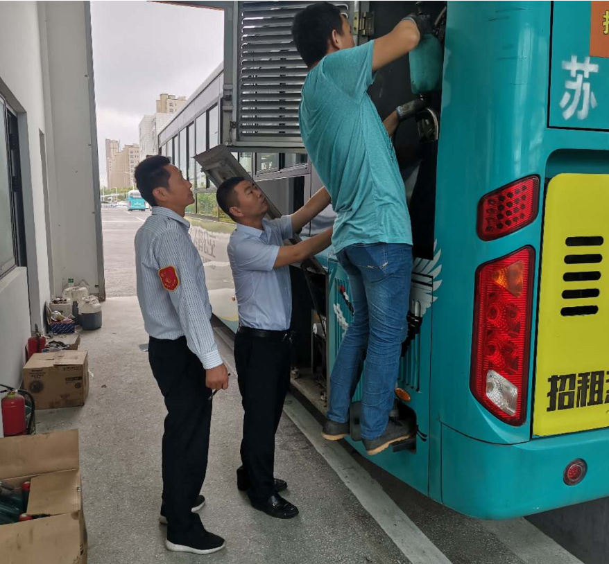 ��ͨ���\(y��n)ͨ�ݕ��й���882܇�(du��)�_(k��i)չ�ļ�܇�v���(xi��ng)�z��