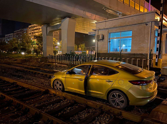 �����Sʯ�����{������������ �_܇�_���F܉����