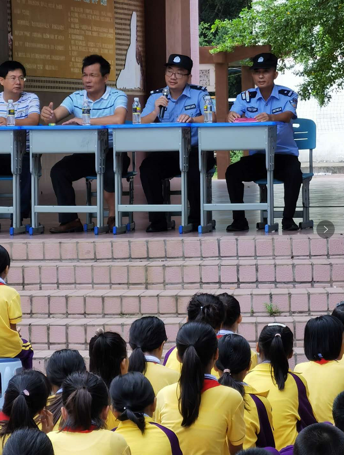 �����F�����F·��ͨ��ȫ֪�R�M(j��n)�l(xi��ng)�(zh��n)�`�С����f���M(j��n)ǧ�f�ҡ����