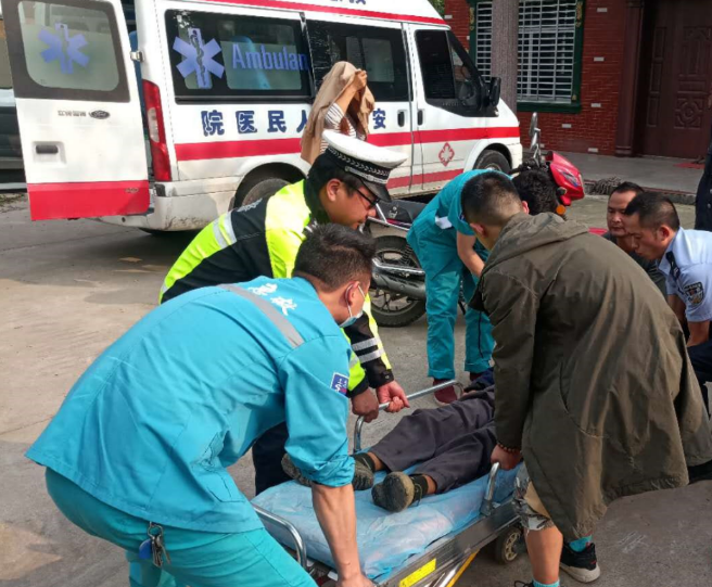 ���ϰ��l(xi��ng)�������٠I���¹ʂ��T��ȡ���F���Εr�g