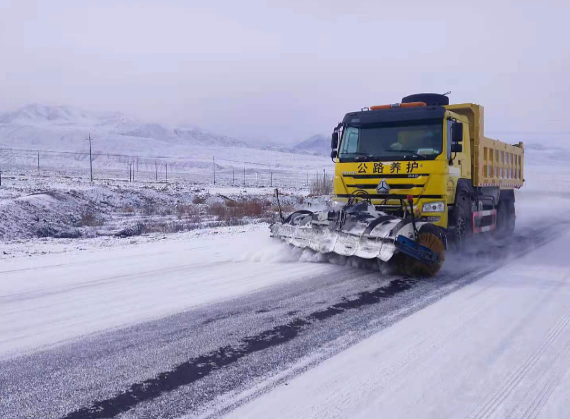 �½���ʲ�젖�ɹ�·�־ּ��r(sh��)��ѩ����ͨ