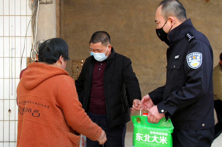 ɽ���R⢽�����������ů ο��Ⱥ��