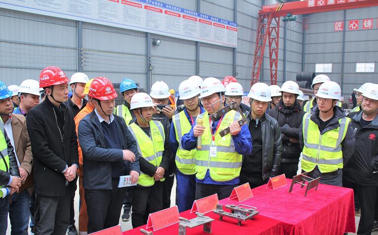 ���Fʮһ��ü̫��·�Ŀӭ�������^Ħ�F