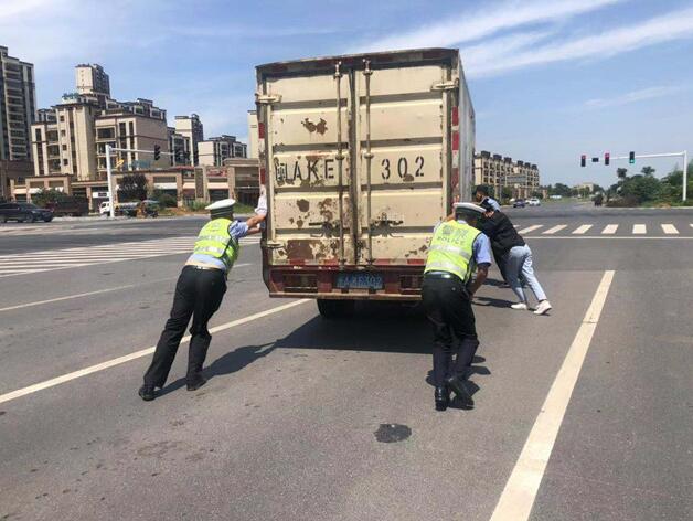 ؛܇(ch��)���^��ס�Ϳ�· ���h�������Ʊ���ͨ