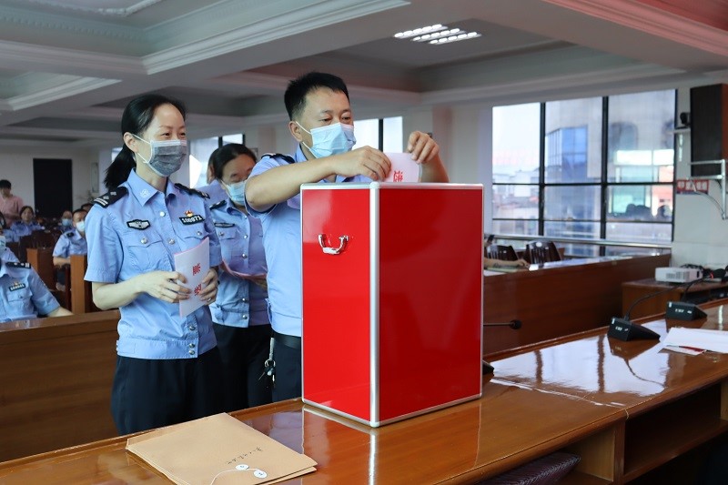 ���l(xi��ng)������ꠈA�M��ɿh���(zh��n)�˴����ͶƱ�x�e����